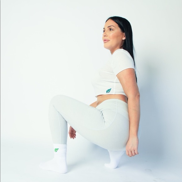 Codedleaf Womens CropTop🍃🍃🍃 - Picture 2 of 3